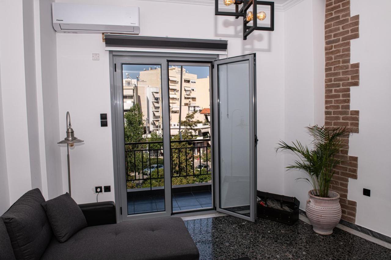 Sophia'S Place Пирея Екстериор снимка